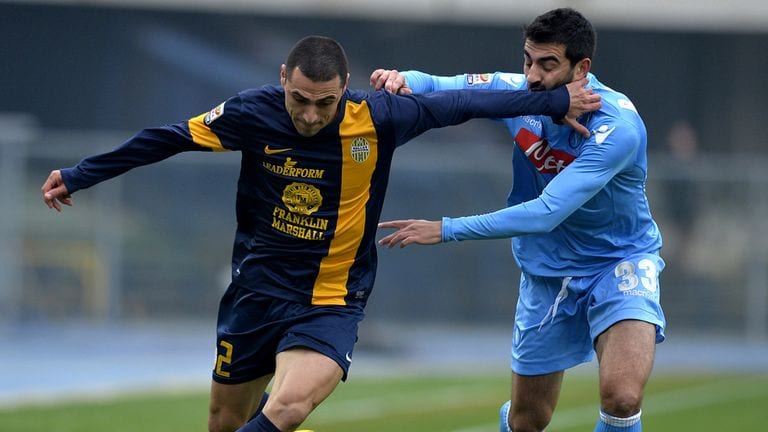 Nếu so về thực lực, Verona không thể so sánh được với Napoli
