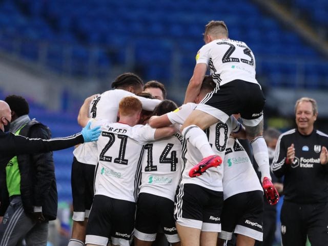 Fulham đã bước được 1 chân vào vòng đấu chung kết